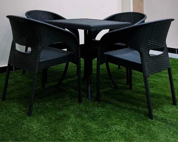 Outdoor furniture set, 4 Chairs and Table - S 19