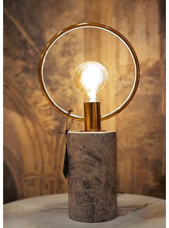 مصباح طاولة إستبلوم