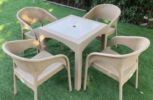 Outdoor furniture set, 4 Chairs and Table - S 16