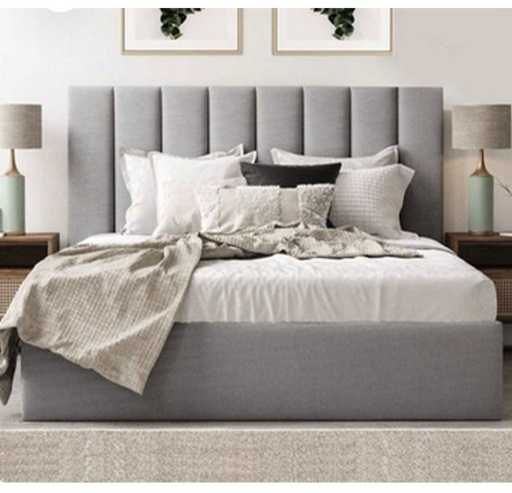 Button Tufted Bed, Gray - AT030